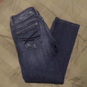 Like New!! Aeropostale Capris. Size 1/2
